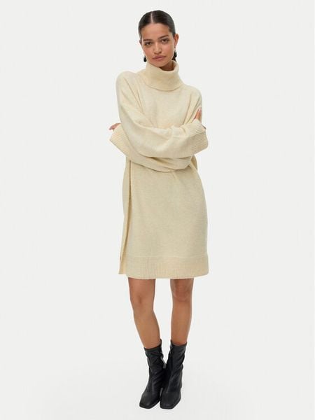 Vero Moda Sukienka dzianinowa Aquarius 10331900 Beżowy Regular Fit. Brązowe sukienki damskie Vero Moda, bez wzorów, z dzianiny, bez ramiączek. Za 229.99 zł.