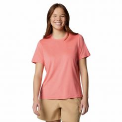 Koszulka damska Columbia Wild Springs Short Sleeve z krótkim rękawem. Fioletowe koszulki damskie Columbia, s, bez wzorów, bez kołnierzyka, bez ramiączek. Za 143.99 zł.