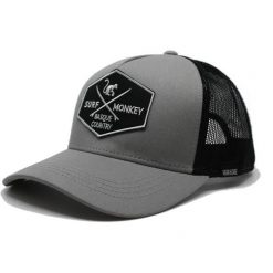 Czapka Trucker - 5 paneli / Recykling / Jeden rozmiar (Ołów). Niebieskie czapki damskie SURF MONKEY, z aplikacjami. Za 159.95 zł.