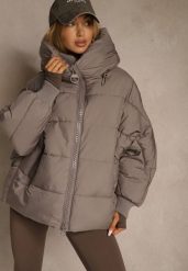 Ciemnobeżowa Oversizowa Kurtka Puffer z Kaputrem Mevenassa. Brązowe kurtki damskie Renee, l, bez wzorów, z dzianiny, bez kaptura. Za 299.99 zł.