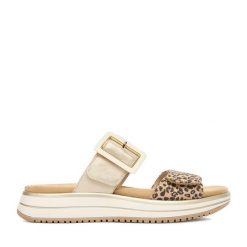 Klapki Remonte. Żółte klapki damskie Remonte, bez wzorów, bez obcasa, bez zapięcia. Za 359.99 zł.