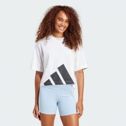 Koszulka Essentials Big Logo Boyfriend. Białe bluzki damskie Adidas, xl, bez wzorów, bez kołnierzyka, bez ramiączek. Za 139.00 zł.