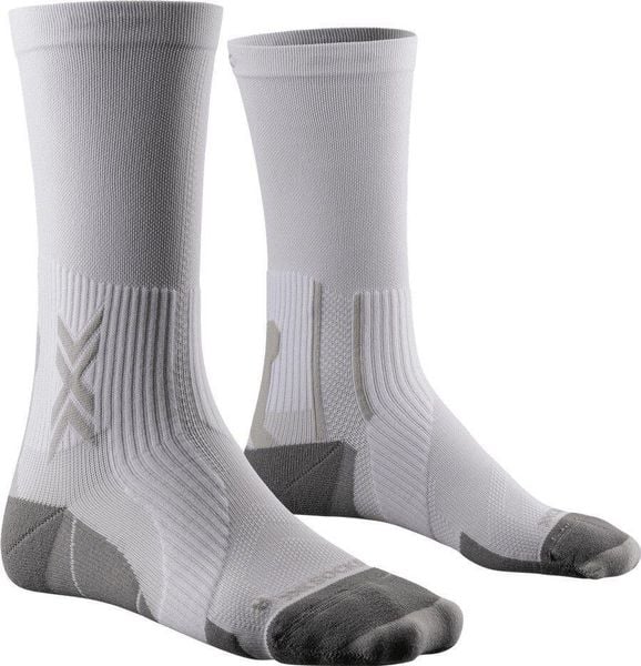 Skarpetki biegowe X-Socks Perform Crew. Białe skarpetki damskie X Socks, bez wzorów. Za 165.00 zł.