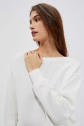 Bluza z dekoltem na plecach perłowa. Białe bluzy damskie MOODO, m, bez wzorów, z bawełny, bez kaptura. W wyprzedaży za 49.99 zł.