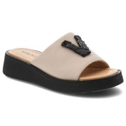 Klapki damskie Vinceza, cholewka ze skóry naturalnej wsuwany fason szeroki pasek, beżowe, 66950. Brązowe klapki damskie VINCEZA, z aplikacjami, ze skóry, bez obcasa, na koturnie, bez zapięcia. Za 169.00 zł.