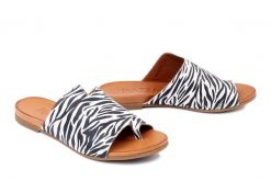 PIAZZA 900000-00 multi, klapki damskie. Białe klapki damskie Piazza, bez wzorów, ze skóry, bez obcasa, na obcasie, bez zapięcia. Za 269.90 zł.