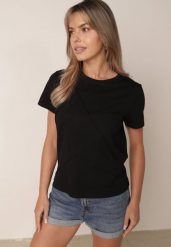 Czarny Klasyczny T-shirt z Bawełny Zdobiony Przeszyciami w Romby Onissa. Czarne t-shirty damskie Born2be, l, z aplikacjami, z bawełny, bez kołnierzyka. Za 49.99 zł.