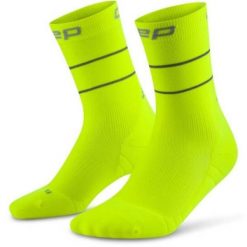 Damskie skarpety biegania kompresyjne odblaskowe PRO Run Reflective CEP. Czarne skarpetki damskie CEP, bez wzorów, z dzianiny. Za 114.00 zł.