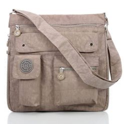Raportówka beżowa BAGSTREET SP-05-LB. Brązowe torebki klasyczne damskie Bag Street, z materiału, na ramię, duże, bez dodatków. Za 89.99 zł.