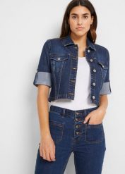 Krótka kurtka jeansowa, rękawy 3/4. Niebieskie kurtki damskie bonprix, bez wzorów, z jeansu, bez kaptura. Za 149.99 zł.