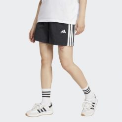 Spodenki damskie ADIDAS szerokie. Czarne spodenki sportowe damskie Adidas, xl, bez wzorów, z materiału, z podwyższonym stanem. Za 99.99 zł.