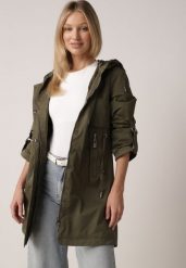 Zielona Przejściowa Kurtka Parka z Kapturem i Podwijanymi Rękawami Tinarose. Zielone kurtki damskie Born2be, l, bez wzorów, z dresówki, z kapturem. Za 189.99 zł.