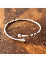 Les Petites Précieuses Srebrna bransoletka rozmiar: onesize. Szare bransoletki damskie Les Petites Précieuses, srebrne. Za 166.49 zł.