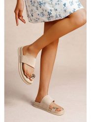 Foreverfolie Japonki w kolorze khaki rozmiar: 38. Brązowe klapki damskie Foreverfolie, bez wzorów, bez obcasa, bez zapięcia. Za 86.99 zł.