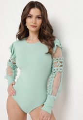 Miętowe Body z Wiskozy z Długim Rękawem Ozdobionym Ażurową Koronką i Falbanką Sumveni. Zielone body i gorsety Born2be, w ażurowe wzory, z koronki. Za 69.99 zł.