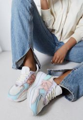 Biało-Niebieskie Sneakersy Przed Kostkę Zdobione Przeszyciami Flallesi. Niebieskie obuwie sportowe damskie Renee, przed kostkę, bez zapięcia. Za 79.99 zł.
