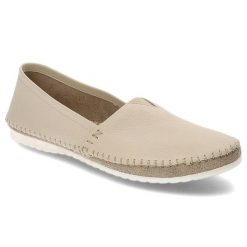 Beżowe Półbuty Armodo Skórzane Wygodne Buty. Brązowe półbuty damskie Armodo, bez wzorów, ze skóry, bez obcasa, bez zapięcia. Za 249.00 zł.