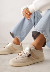 Beżowe Sneakersy Typu Tenisówki Ozdobione Koralikami Daemeli. Brązowe obuwie sportowe damskie Renee, bez wzorów, z jeansu, bez zapięcia. Za 99.99 zł.
