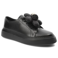 Czarne Eleganckie Sneakersy Chebello Z Ozdobnym Kwiatem. Czarne obuwie sportowe damskie CheBello, na wiosnę, ze skóry, bez zapięcia. Za 519.00 zł.