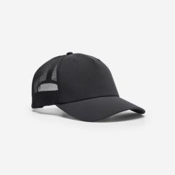 Czapka z daszkiem fitness Domyos. Czarne czapki z daszkiem damskie DOMYOS, bez wzorów, z elastanu. Za 39.99 zł.