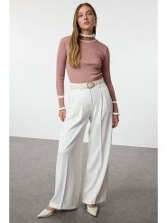 Trendyol Sweter w kolorze szaroróżowym rozmiar: L. Różowe swetry klasyczne damskie Trendyol, l, ze splotem, bez kołnierzyka. Za 83.03 zł.