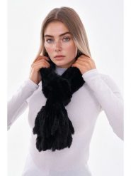 Lucky Bees Szal w kolorze czarnym - 106 x 15 cm rozmiar: onesize. Czarne szaliki damskie Lucky Bees, bez wzorów, z futra. Za 143.90 zł.