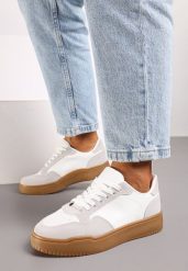 Białe Klasyczne Płaskie Sneakersy Ozdobione Perforacją Praeria. Białe obuwie sportowe damskie Born2be, z jeansu, bez zapięcia. Za 84.99 zł.