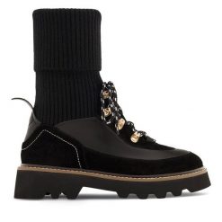 Trzewiki Badura. Czarne botki damskie Badura, bez obcasa, na płaskiej podeszwie, bez zapięcia. Za 379.99 zł.