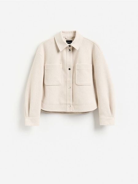 Kurtka shacket z kołnierzykiem - złamana biel. Kurtki damskie Reserved, l, bez wzorów, z tkaniny, bez kaptura. Za 149.99 zł.