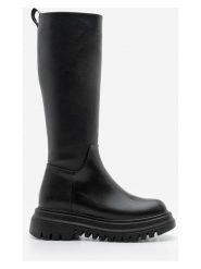 Trendyol Kozaki w kolorze czarnym rozmiar: 39. Czarne kozaki damskie Trendyol, na zimę, bez obcasa, bez zapięcia. Za 357.63 zł.