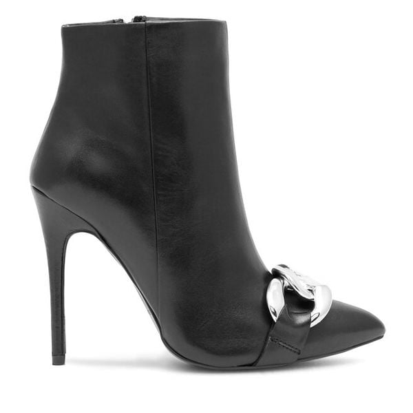 Botki Eva Minge. Czarne botki damskie Eva Minge, bez obcasa, na szpilce, bez zapięcia. Za 329.99 zł.