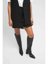 Trendyol Kozaki w kolorze czarnym rozmiar: 40. Czarne kozaki damskie Trendyol, na zimę, bez obcasa, bez zapięcia. Za 217.99 zł.