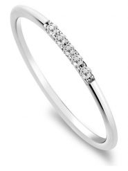DIA DIAMONDS Srebrny pierścionek z diamentami rozmiar: 58. Szare pierścionki damskie DIA DIAMONDS, z diamentem, srebrne. Za 267.29 zł.
