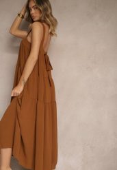 Brązowa Rozkloszowana Sukienka Ozdobiona Wiązaniem na Plecach Saviande. Brązowe sukienki damskie Renee, bez wzorów, eleganckie, bez ramiączek. W wyprzedaży za 75.99 zł.