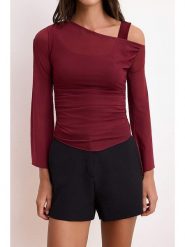 Trendyol Bluzka w kolorze bordowym rozmiar: XS. Czerwone bluzki damskie Trendyol, xs, bez wzorów, bez kołnierzyka, bez ramiączek. Za 86.99 zł.