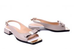 BOCCATO G734 313 16-04 beżowy, sandały damskie. Brązowe sandały damskie Boccato, bez wzorów, z gumy, bez obcasa, na obcasie, bez zapięcia. Za 331.41 zł.