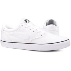 Buty trampki sportowe Nike SB CHRON 2 CNVS. Białe obuwie sportowe casual damskie Nike, bez zapięcia. W wyprzedaży za 289.00 zł.
