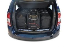 Torby Do Bagażnika Dacia Duster 2010-2017 4Szt Kjust. Czarne torby podróżne KJUST, bez wzorów, z kauczuku. Za 1,250.00 zł.