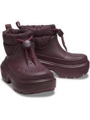 Crocs Botki zimowe "Stomp Puff" w kolorze bordowym rozmiar: 41/42. Czerwone botki damskie Crocs, na zimę, bez obcasa, bez zapięcia. Za 351.38 zł.