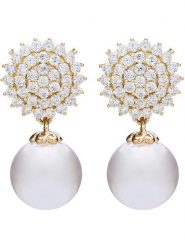 U.S. Polo Assn. Pozłacane kolczyki-wkrętki z kryształami i perłami rozmiar: onesize. Białe kolczyki damskie U.S. Polo Assn., z kryształem, metalowe. Za 78.99 zł.