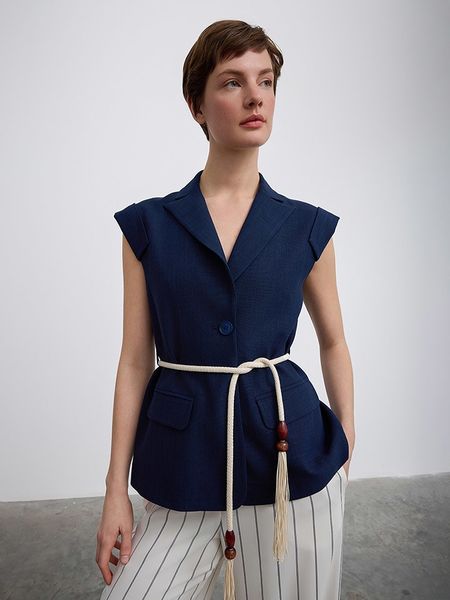 BGN Kamizelka w kolorze granatowym rozmiar: 38. Niebieskie kamizelki damskie BGN, bez wzorów, z tkaniny, bez kaptura. Za 126.75 zł.