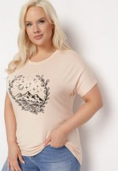 Beżowa Bluzka z Krótkim Rękawem i Ozdobnym Nadrukiem na Środku Blitema. Brązowe bluzki damskie Born2be, xl, bez wzorów, bez kołnierzyka, bez ramiączek. Za 34.99 zł.