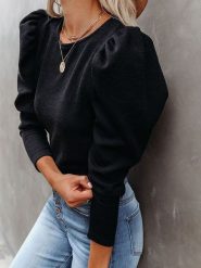 Milan Kiss Koszulka w kolorze czarnym rozmiar: M. Czarne koszulki damskie Milan Kiss, m, bez wzorów, bez kołnierzyka, bez ramiączek. Za 139.20 zł.