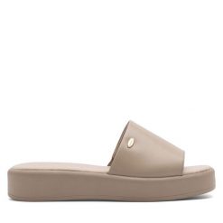 Klapki Lasocki. Brązowe klapki damskie Lasocki, bez wzorów, bez obcasa, bez zapięcia. Za 159.99 zł.