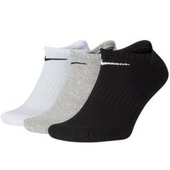 Skarpetki treningowe Nike Everyday Cushioned No Show 3 pack SX7673-901 niskie. Białe skarpetki damskie Nike, bez wzorów. W wyprzedaży za 39.90 zł.