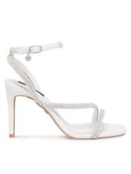 Nine West Sandały WFA2675-1 Biały. Białe sandały damskie Nine West, bez wzorów, z syntetyku, bez obcasa, na szpilce, bez zapięcia. Za 259.99 zł.