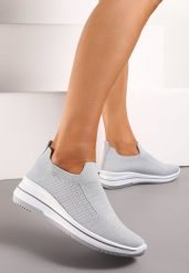 Szare Casualowe Buty Sportowe na Płaskiej Podeszwie bez Zapięcia Adalora. Szare obuwie sportowe casual damskie Renee, z jeansu. Za 39.99 zł.