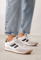 Białe Casualowe Sneakersy z Siateczkowymi Wstawkami Kassadina. Białe obuwie sportowe damskie Born2be, z jeansu, bez zapięcia. Za 119.99 zł.