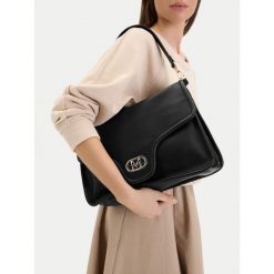 Torebka MEXX. Czarne torebki klasyczne damskie Mexx, bez dodatków. Za 269.99 zł.