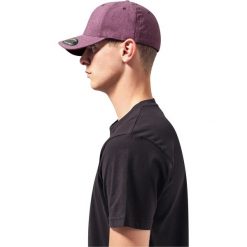 Czapka Flexfit Melange. Czerwone czapki damskie FLEXFIT, bez wzorów, z elastanu. Za 136.00 zł.
